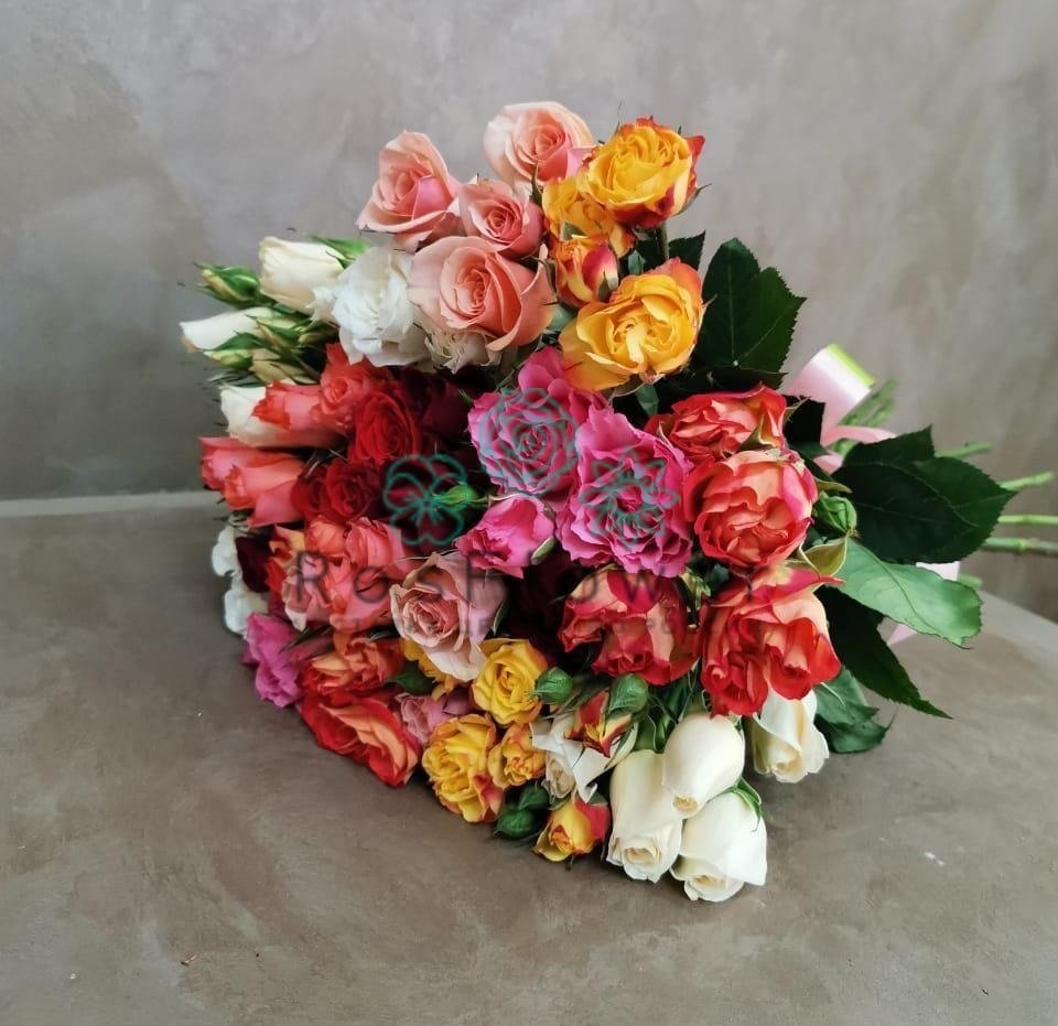 Букет цветов из: Розы в поселок Сургут