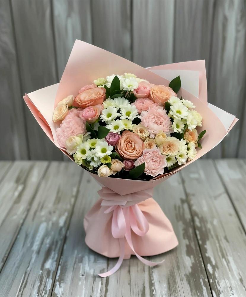 Букет цветов из: Гвоздики, Розы и Хризантемы в поселок Сургут