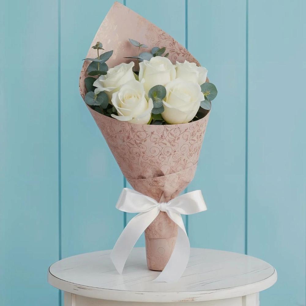 Букет цветов из: Розы в поселок Сургут