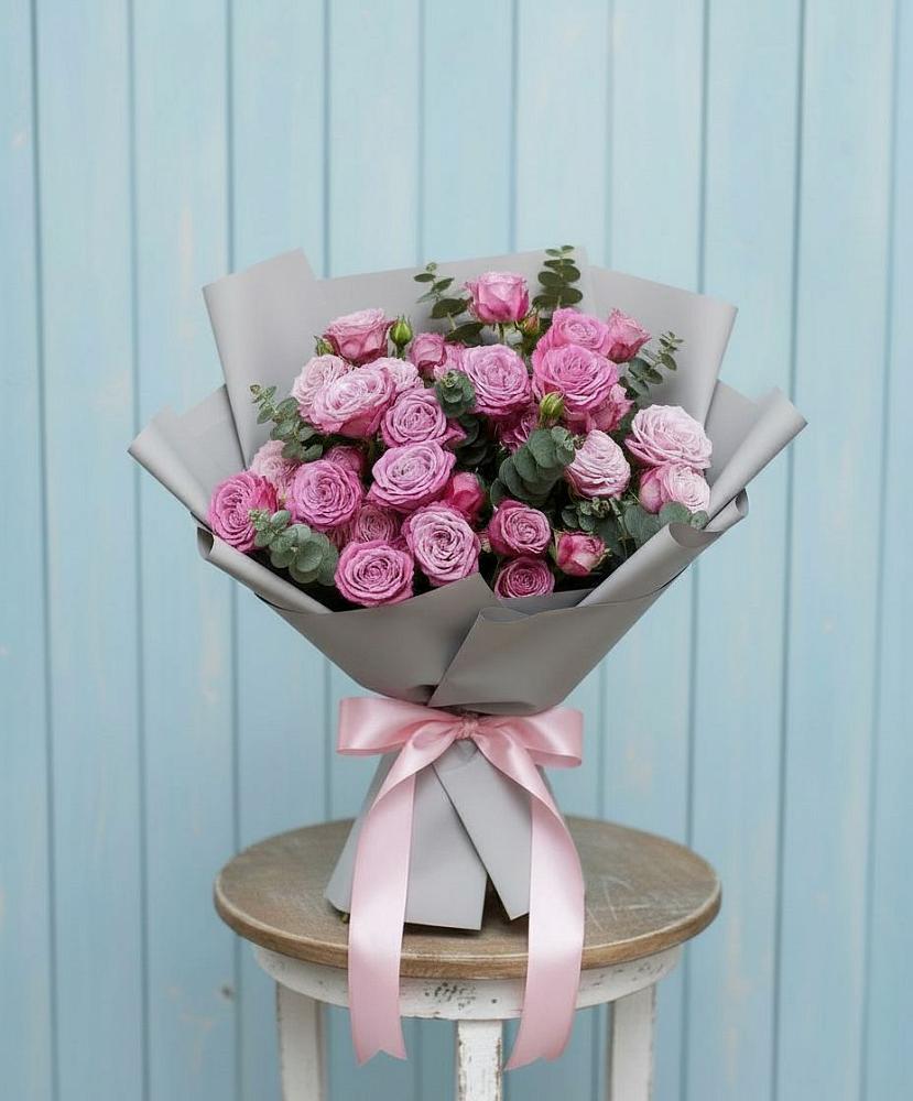 Букет цветов из: Розы в поселок Сургут