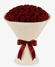 Букет 101 Бордовая роза Блэк Бакарра в поселок Сургут