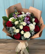 Букет цветов из:  Розы и Альстромерии в поселок Сургут
