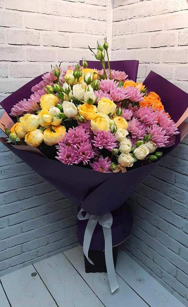 Букет цветов из: Хризантемы и Розы в поселок Сургут