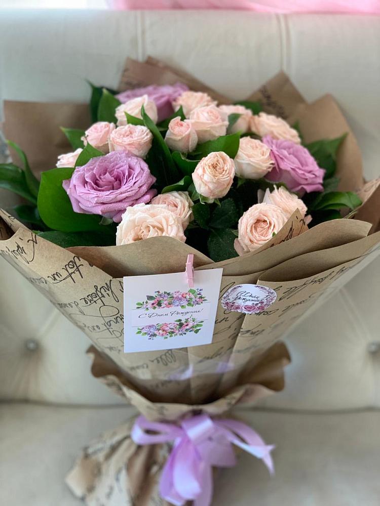 Букет цветов из: Розы в поселок Сургут