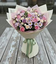 Букет цветов из:  Розы и Хризантемы в поселок Сургут