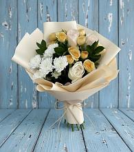Букет цветов из:  Розы и Хризантемы в поселок Сургут