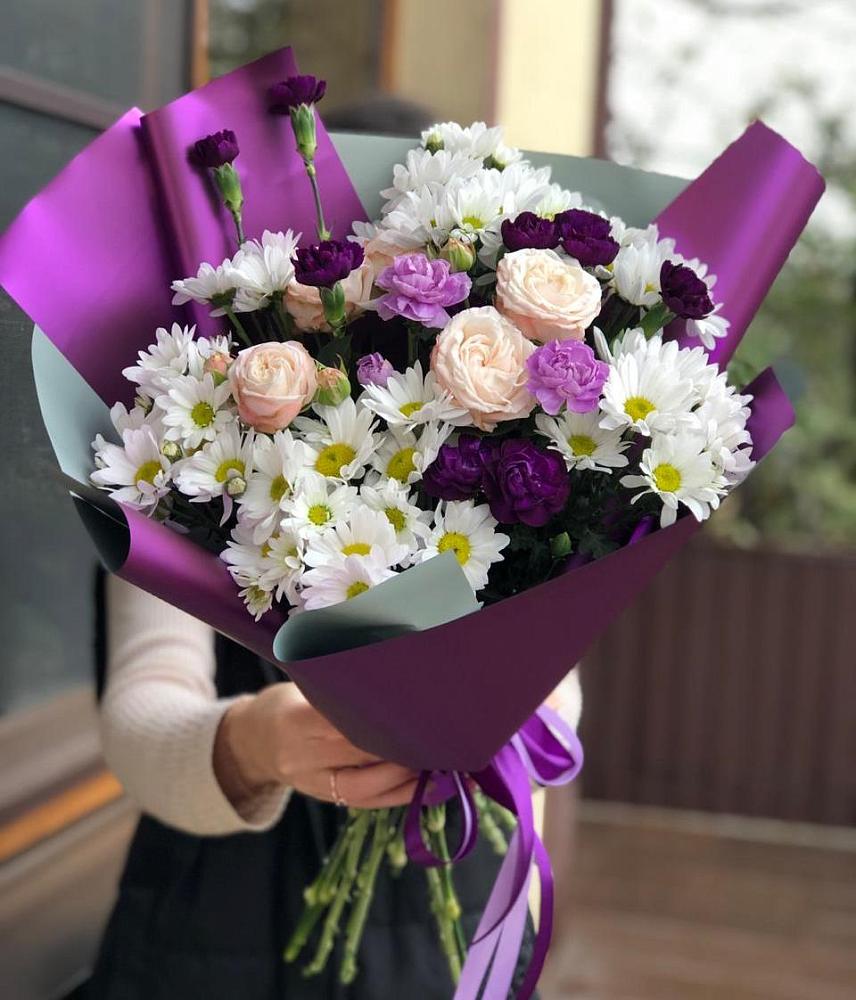 Букет цветов из: Хризантемы, Гвоздики и Розы в поселок Сургут