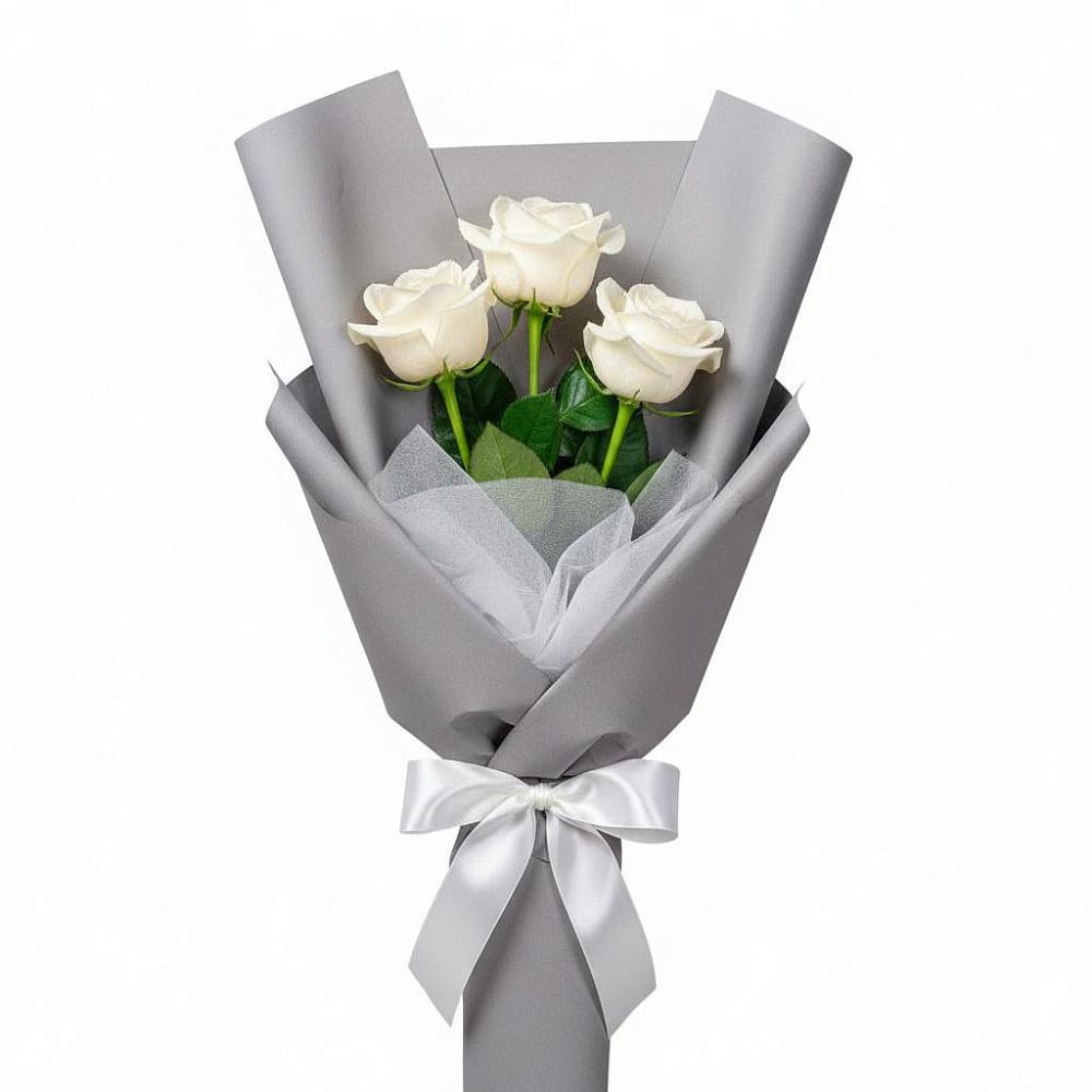 Букет 3 белые розы в поселок Сургут