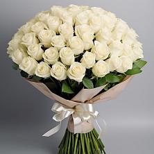 Букет 101 беля роза Белоснежка в поселок Сургут
