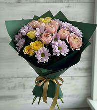 Букет цветов из:  Хризантемы и Розы в поселок Сургут