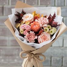 Букет цветов из:  Гвоздики, Хризантемы и Розы в поселок Сургут