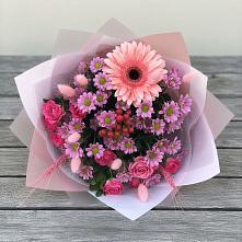 Букет цветов из:  Розы, Герберы и Хризантемы в поселок Сургут