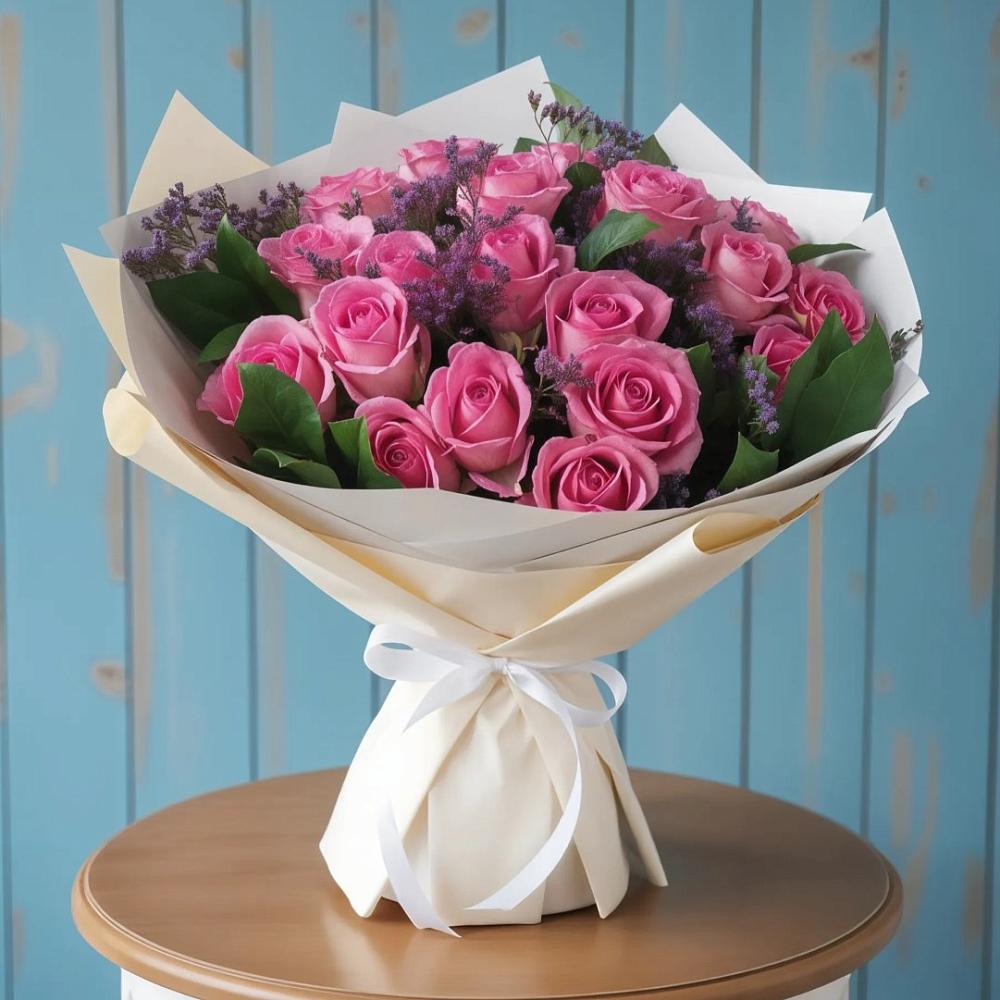 Букет цветов из: Розы в поселок Сургут